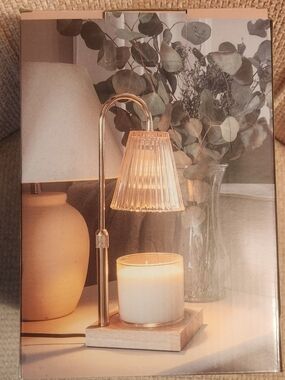 Elegant Glass Shade Candle Lamp in Gold and Cream - Unbranded